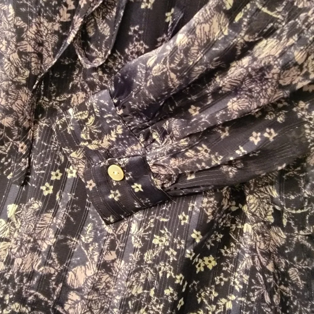 Dress - Picture 5 of 6